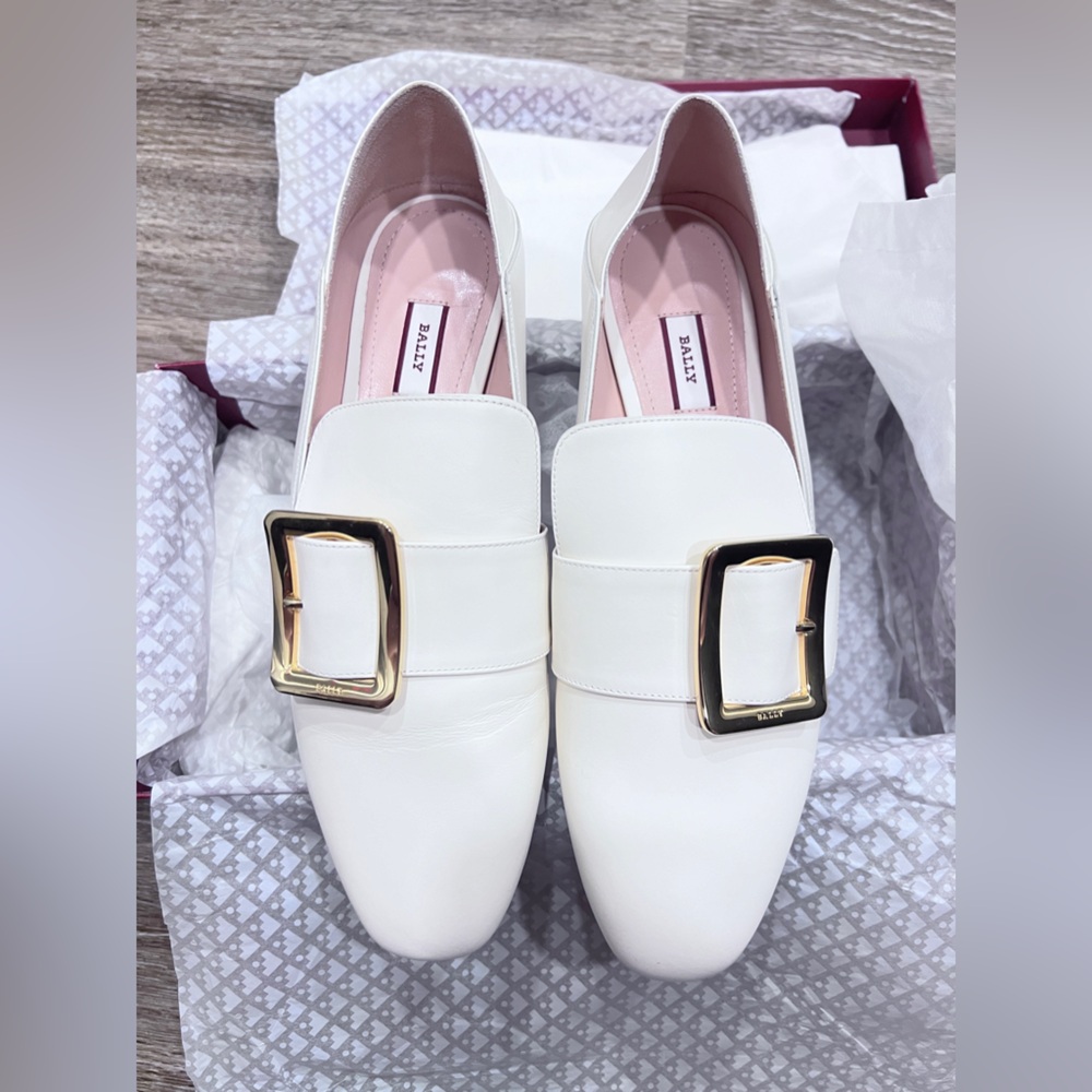 Bally Shoe Jenelle US9.5/FR40 in Color Bone - brand new